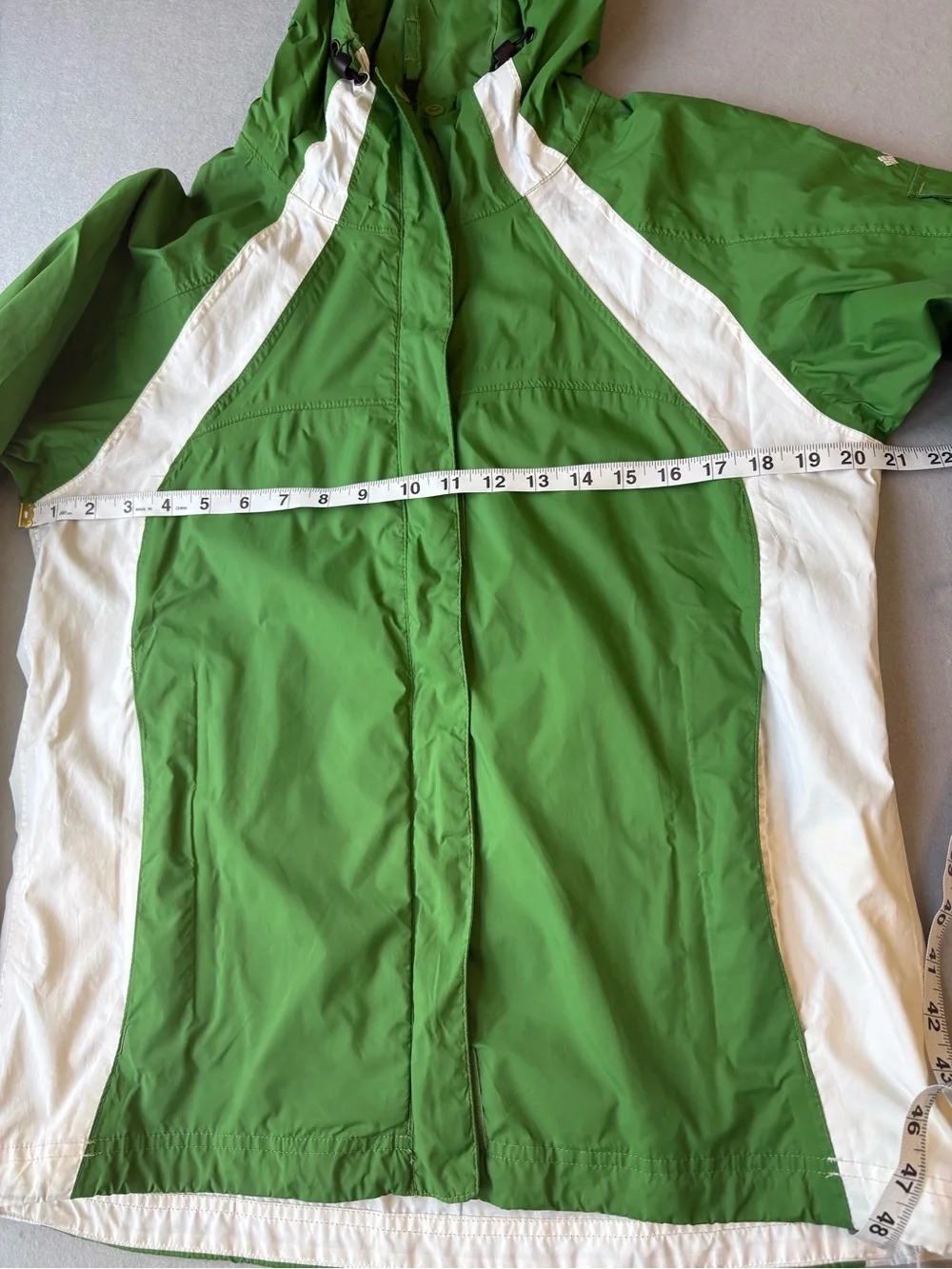 Columbia Women’s Green White Lightweight Hooded Waterproof Nylon Rain Jacket SzM
